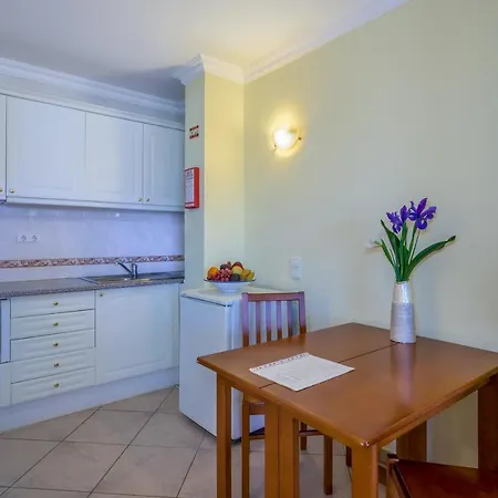 アパートホテル Canavial I & Ii ラゴス