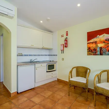 Canavial I & Ii Apart-hotel 3*