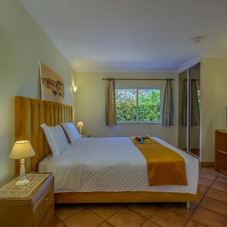 Canavial I & Ii Apart-hotel