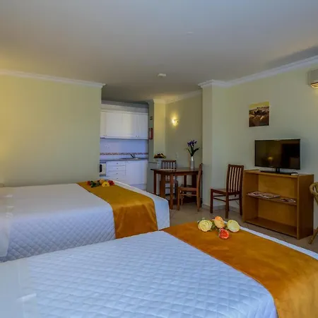Canavial I & Ii Lejlighedshotel 4*