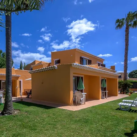 Apart-hotel Canavial I & Ii 3*