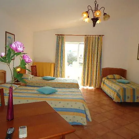 Canavial I & Ii Apart-hotel