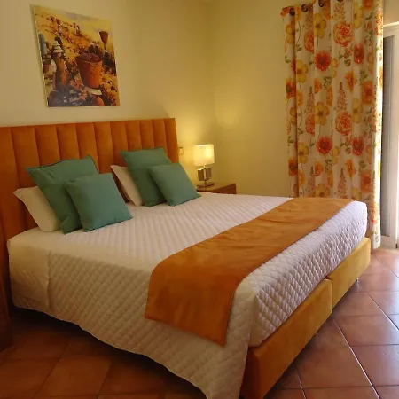Canavial I & Ii 3* Lagos