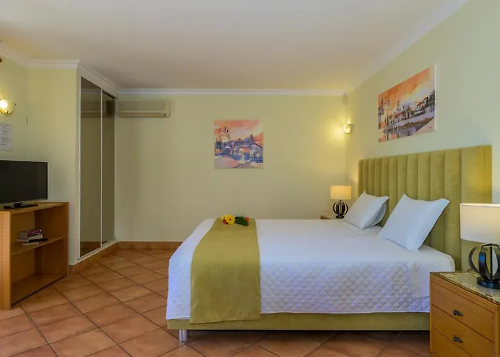 Aparthotel Canavial I & Ii